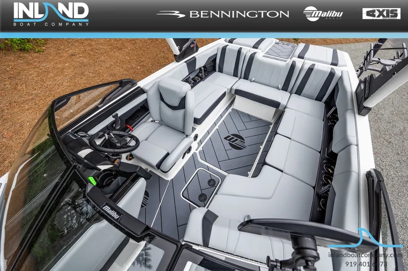 Slide: The Image of Malibu Wakesetter 22 LSV 2025 - 18