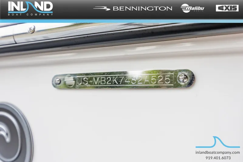 Slide: The Image of Malibu Wakesetter 22 LSV 2025 - 3