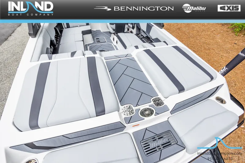 Slide: The Image of Malibu Wakesetter 22 LSV 2025 - 4