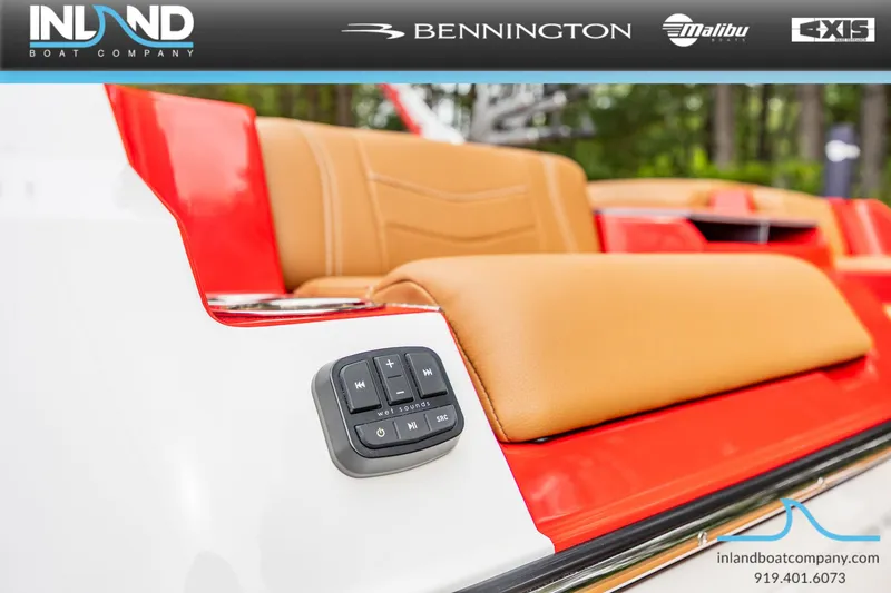 Slide: The Image of Malibu 22mxz 2025 - 14