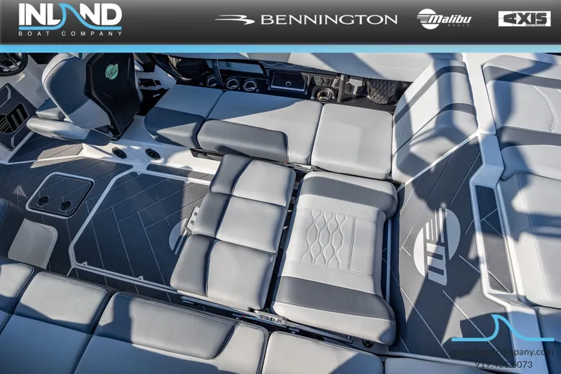 Slide: The Image of Malibu Wakesetter 23 LSV 2026 - 14