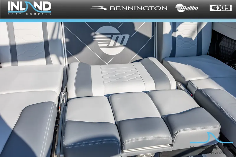 Slide: The Image of Malibu Wakesetter 23 LSV 2026 - 15