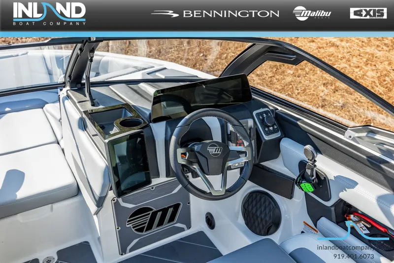 Slide: The Image of Malibu Wakesetter 23 LSV 2026 - 9
