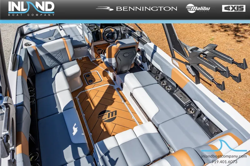 Slide: The Image of Malibu Wakesetter 23 LSV 2026 - 15