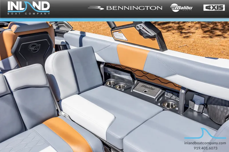 Slide: The Image of Malibu Wakesetter 23 LSV 2026 - 18