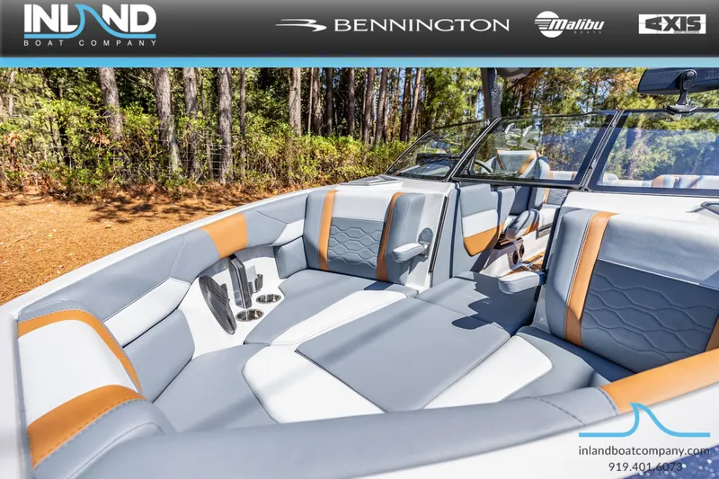 Slide: The Image of Malibu Wakesetter 23 LSV 2026 - 24