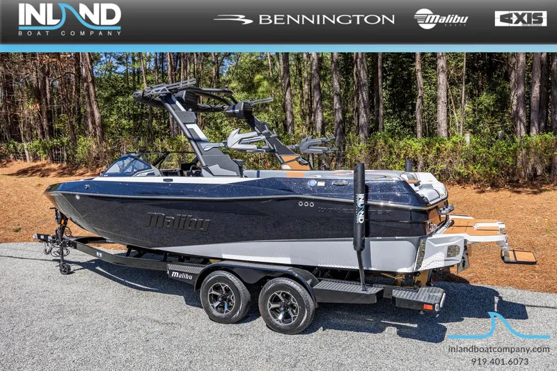 Slide: The Image of Malibu Wakesetter 23 LSV 2026 - 8
