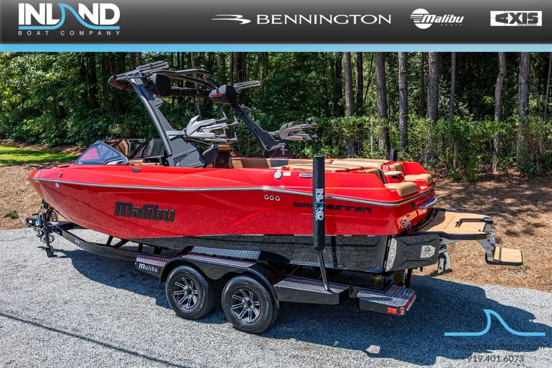 Slide: The Image of Malibu Wakesetter 23 LSV 2025 - 13