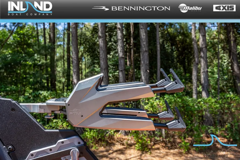 Slide: The Image of Malibu Wakesetter 23 LSV 2025 - 24