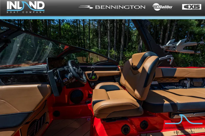 Slide: The Image of Malibu Wakesetter 23 LSV 2025 - 31