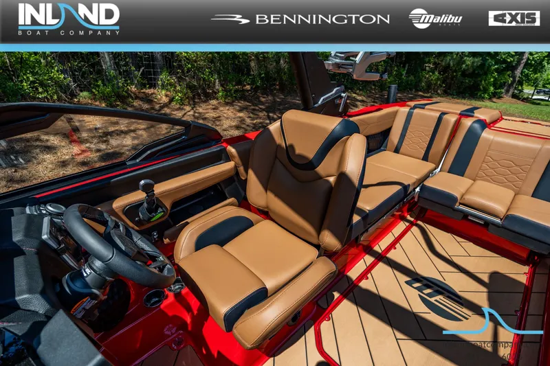 Slide: The Image of Malibu Wakesetter 23 LSV 2025 - 33