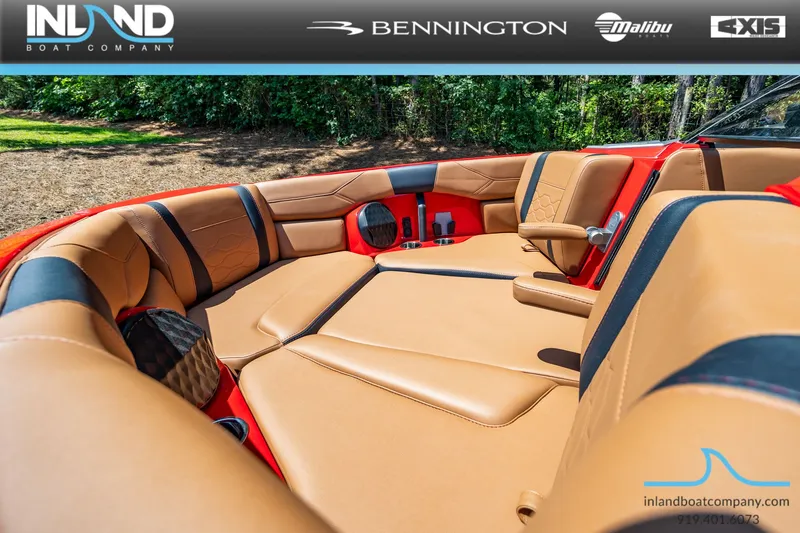 Slide: The Image of Malibu Wakesetter 23 LSV 2025 - 8