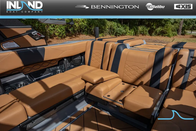 Slide: The Image of Malibu Wakesetter 23 LSV 2026 - 11