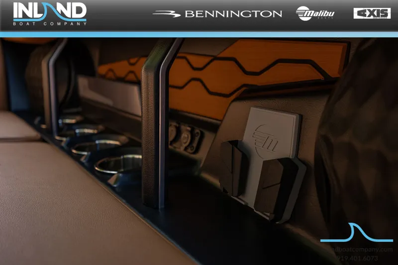 Slide: The Image of Malibu Wakesetter 23 LSV 2026 - 15