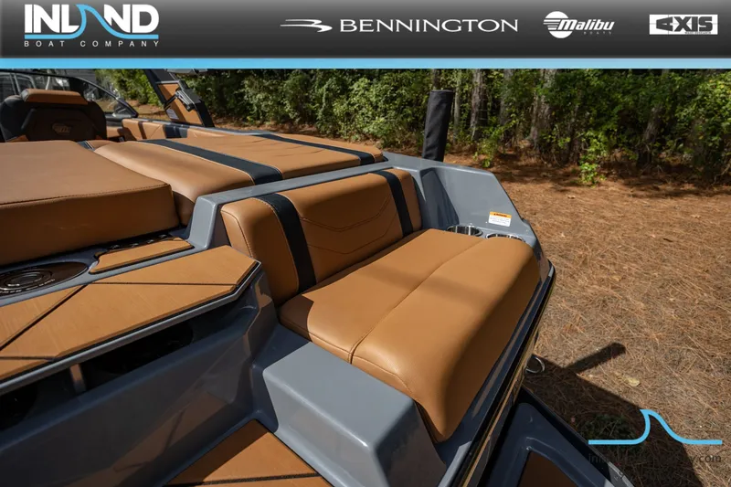Slide: The Image of Malibu Wakesetter 23 LSV 2026 - 20