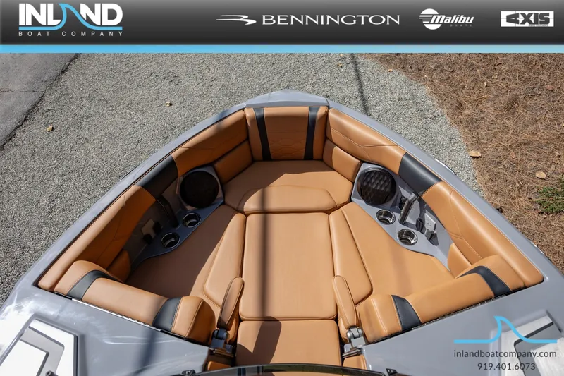 Slide: The Image of Malibu Wakesetter 23 LSV 2026 - 6