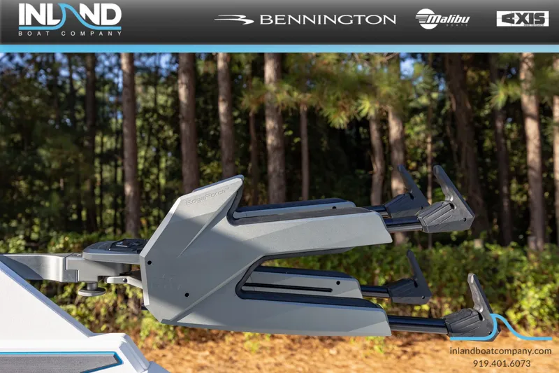 Slide: The Image of Malibu Wakesetter 23 LSV 2026 - 15