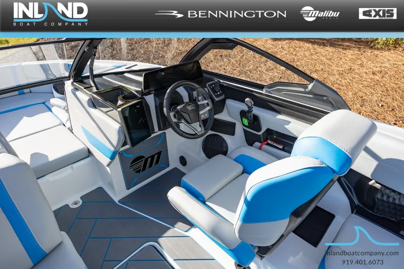Slide: The Image of Malibu Wakesetter 23 LSV 2026 - 16