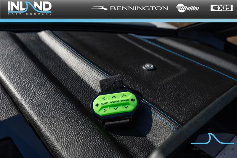 Slide: The Image of Malibu Wakesetter 23 LSV 2026 - 18