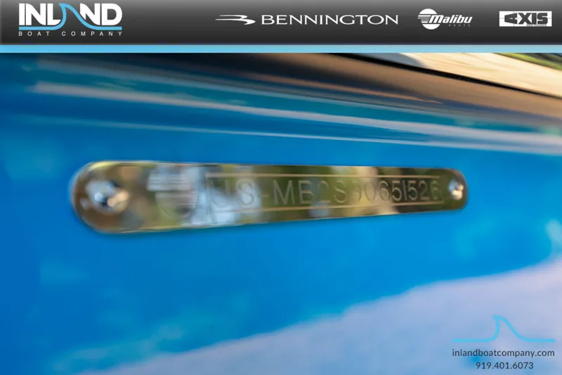 Slide: The Image of Malibu Wakesetter 23 LSV 2026 - 8