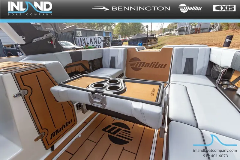 Slide: The Image of Malibu Wakesetter 24 MXZ 2024 - 11