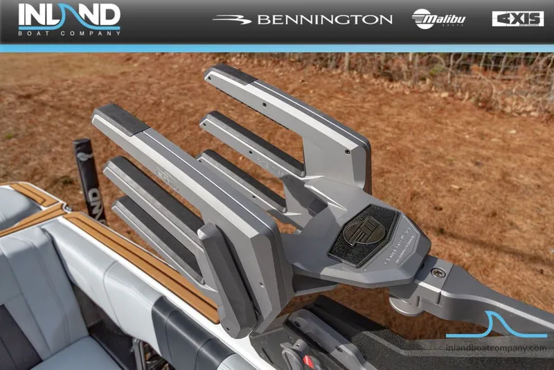 Slide: The Image of Malibu Wakesetter 24 MXZ 2024 - 19