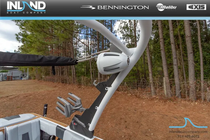 Slide: The Image of Malibu Wakesetter 24 MXZ 2024 - 21