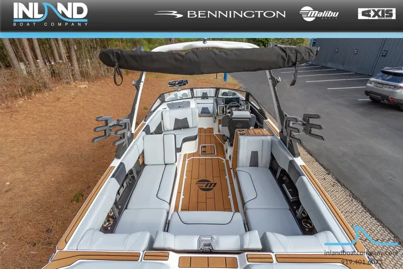 Slide: The Image of Malibu Wakesetter 24 MXZ 2024 - 24