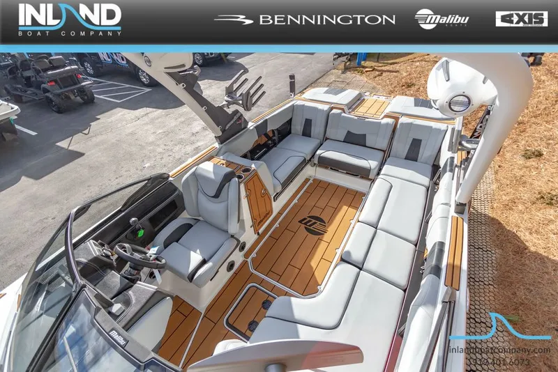 Slide: The Image of Malibu Wakesetter 24 MXZ 2024 - 28