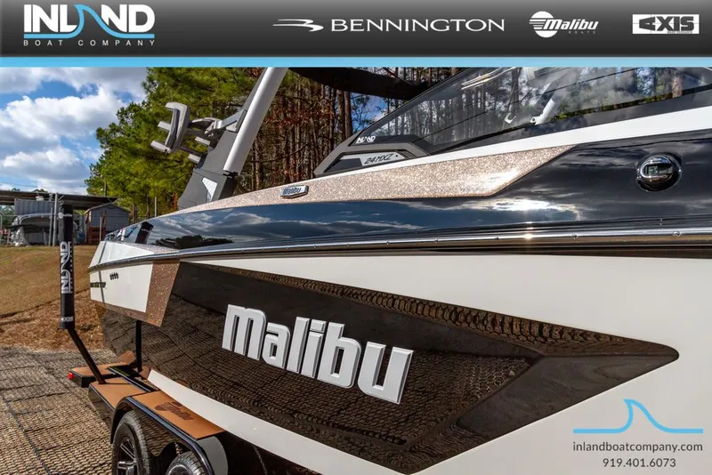Slide: The Image of Malibu Wakesetter 24 MXZ 2024 - 4