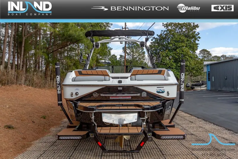Slide: The Image of Malibu Wakesetter 24 MXZ 2024 - 6