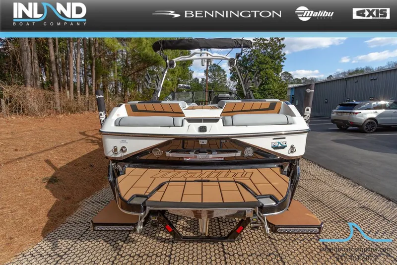 Slide: The Image of Malibu Wakesetter 24 MXZ 2024 - 7