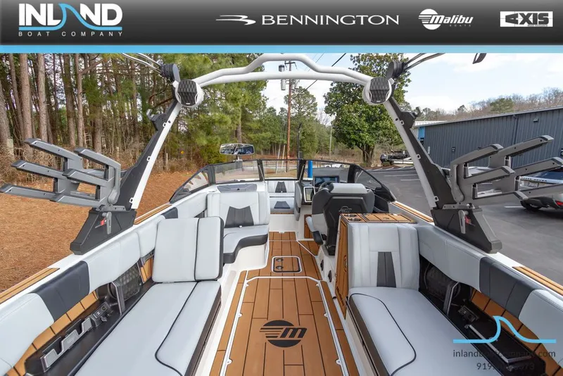 Slide: The Image of Malibu Wakesetter 24 MXZ 2024 - 8