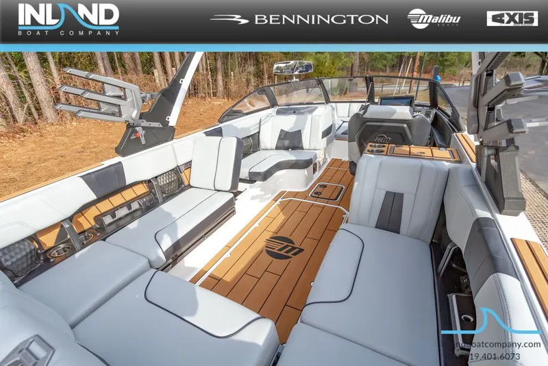 Slide: The Image of Malibu Wakesetter 24 MXZ 2024 - 9