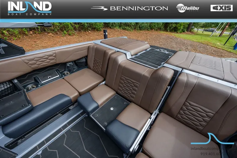 Slide: The Image of Malibu Wakesetter 24 MXZ 2025 - 19