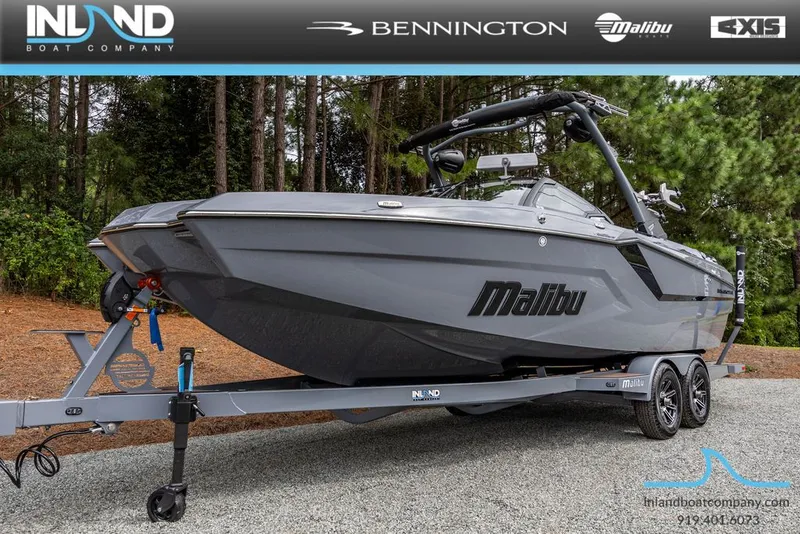 Slide: The Image of Malibu Wakesetter 24 MXZ 2025 - 6