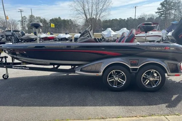 Slide: The Image of 2022 Ranger Z520R Cup-Equipped boat on trailer, side view, outdoors. - 4