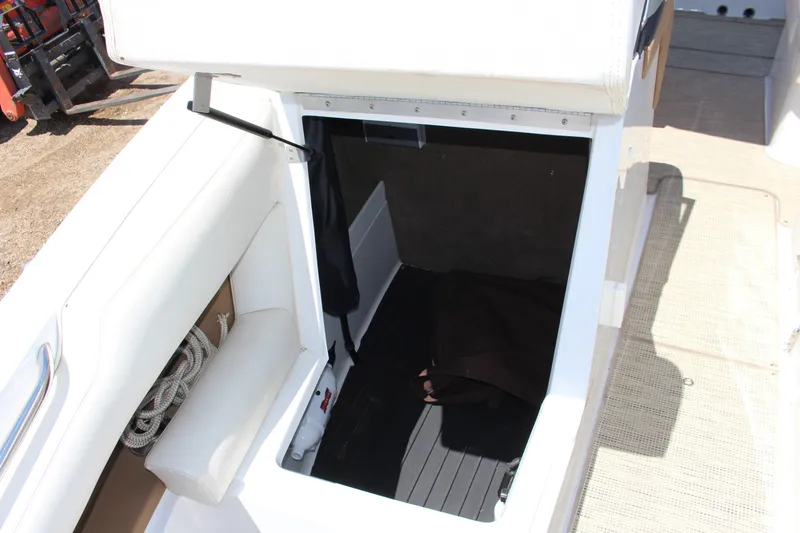 Slide: The Image of Cobalt R30 2016 - 44