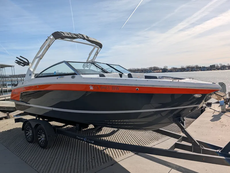 The Image of Cobalt R4 Surf 2023 - 1