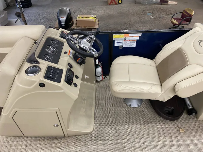 Slide: The Image of Crest CLASSIC LX 240 SLC 2021 - 4