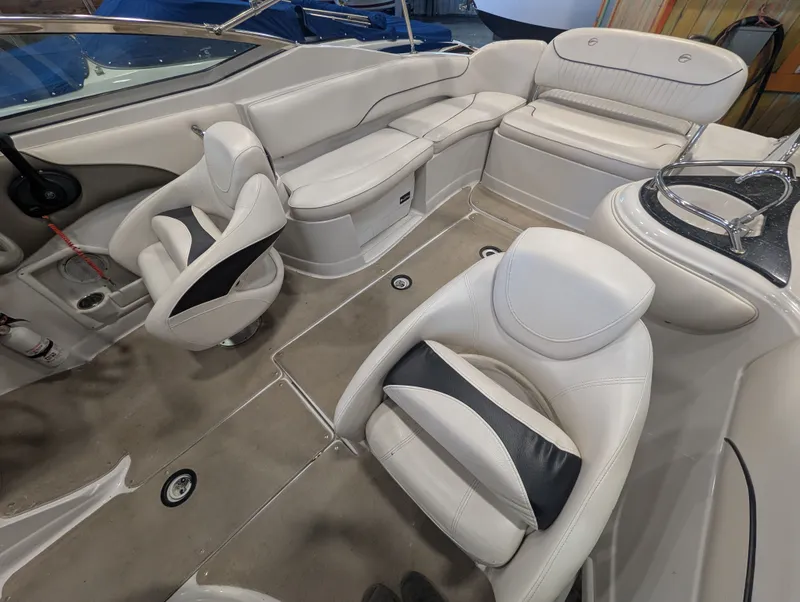 Slide: The Image of Crownline Boats 262EX 2009 - 14