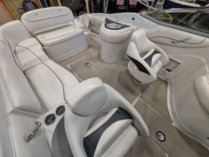 Slide: The Image of Crownline Boats 262EX 2009 - 9