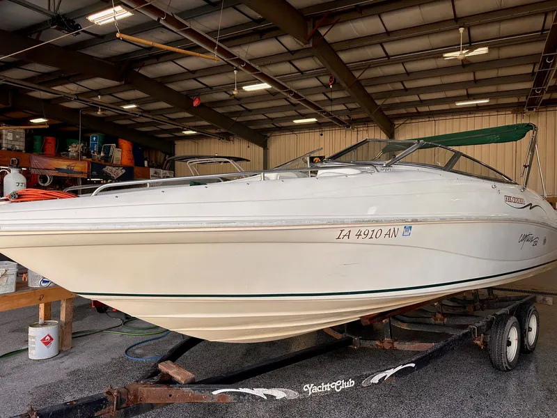 The Image of Rinker 23' RINKER 1998 - 1