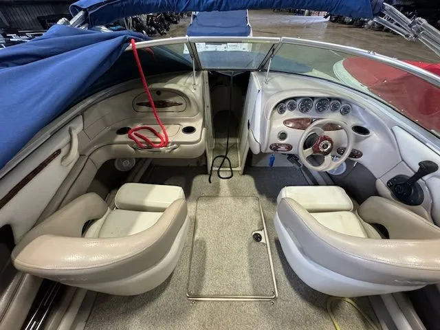 Slide: The Image of Sea Ray 220 Bow Rider 2003 - 5