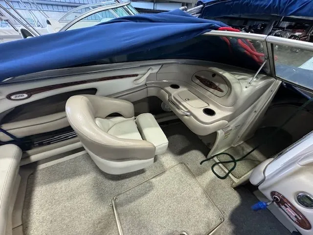 Slide: The Image of Sea Ray 220 Bow Rider 2003 - 8