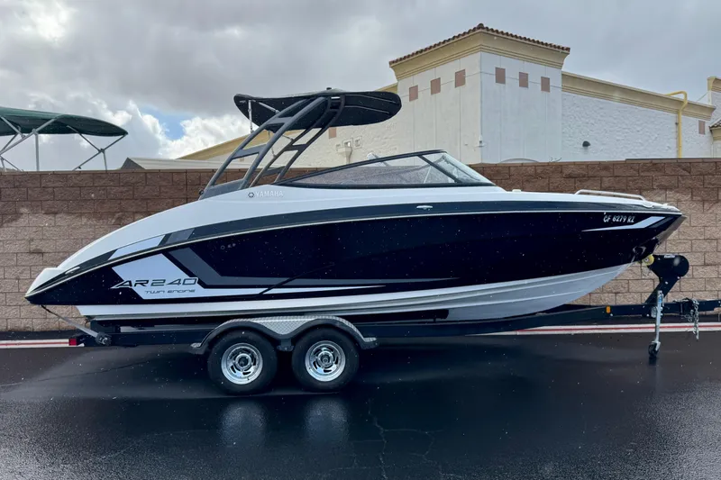 The Image of Yamaha AR240 2018 - undefined