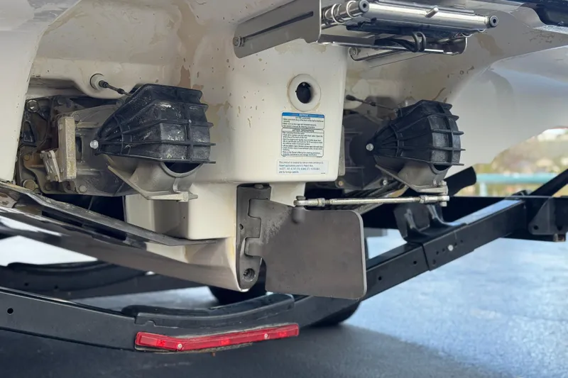 Slide: The Image of 2018 Yamaha Boats AR240 jet propulsion system and trailer detail. - 8