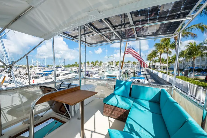 Slide: The Image of Hatteras 58 Yacht Fish 1979 - 25