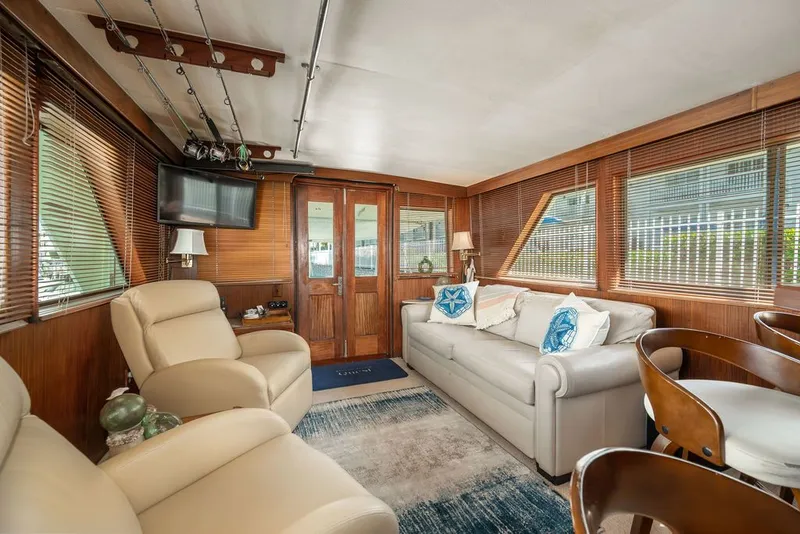 Slide: The Image of Hatteras 58 Yacht Fish 1979 - 47