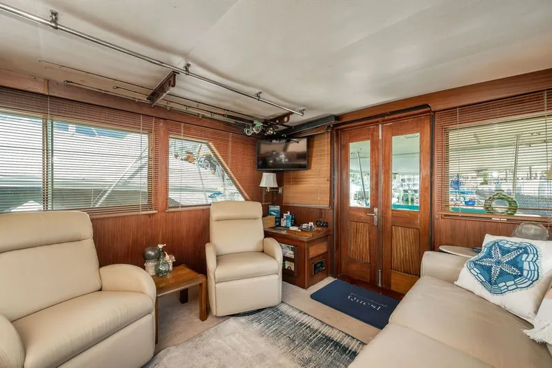 Slide: The Image of Hatteras 58 Yacht Fish 1979 - 48